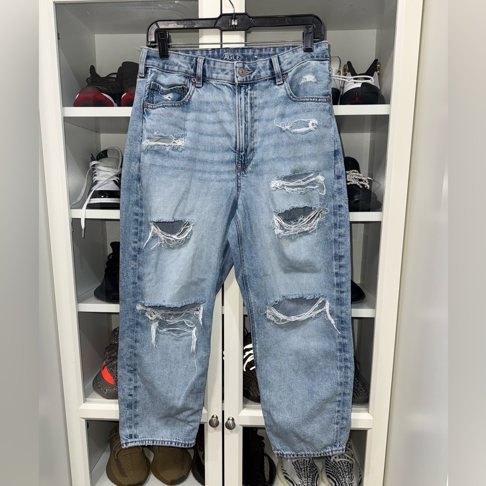 American Eagle Distressed Jeans